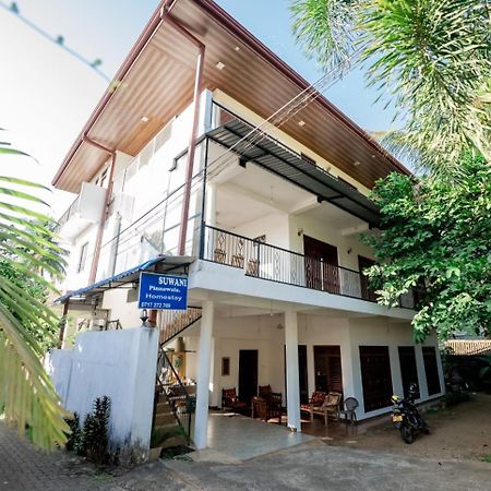 Suwani Pinnawala Homestay Ngoại thất bức ảnh
