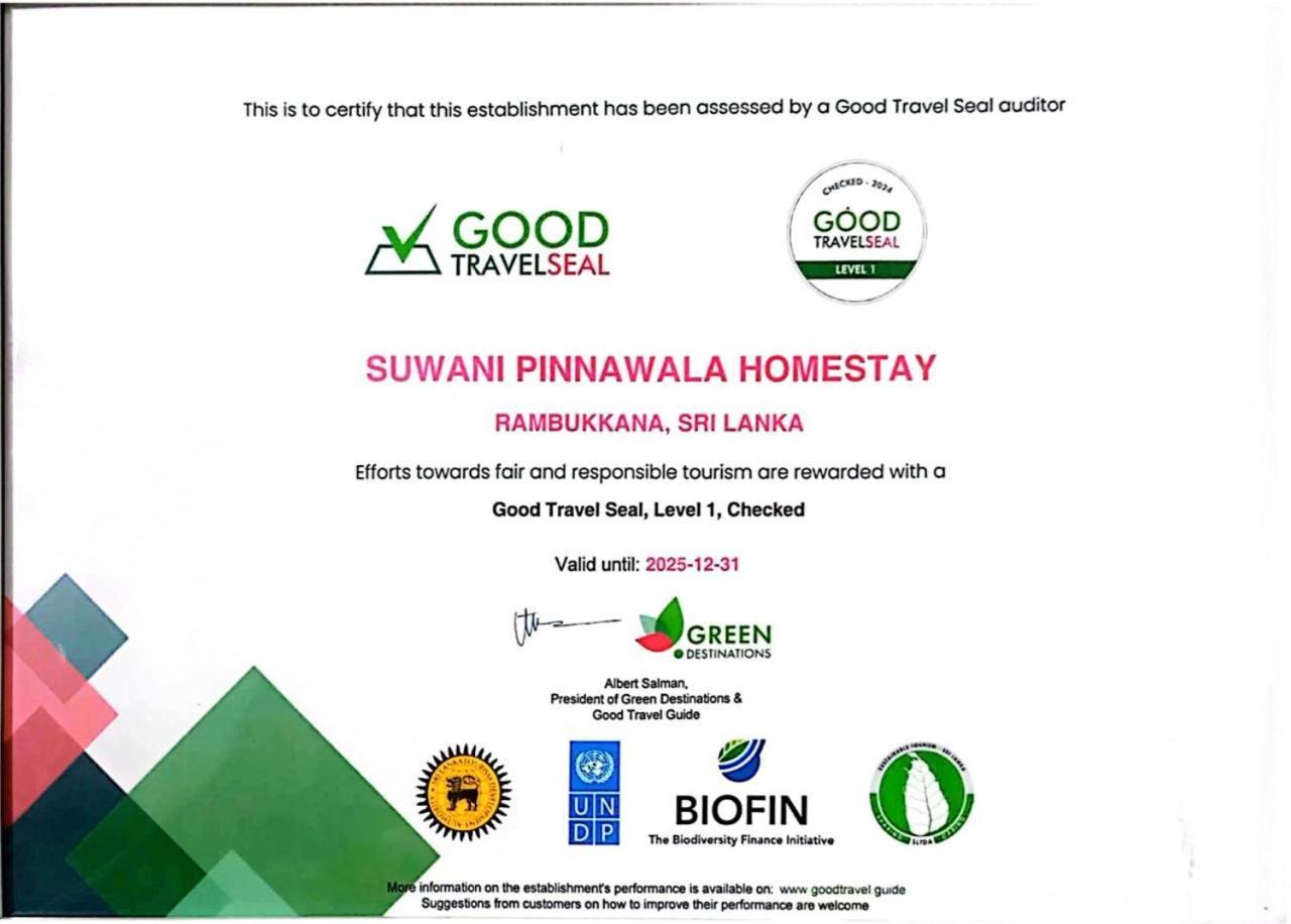 Suwani Pinnawala Homestay Ngoại thất bức ảnh